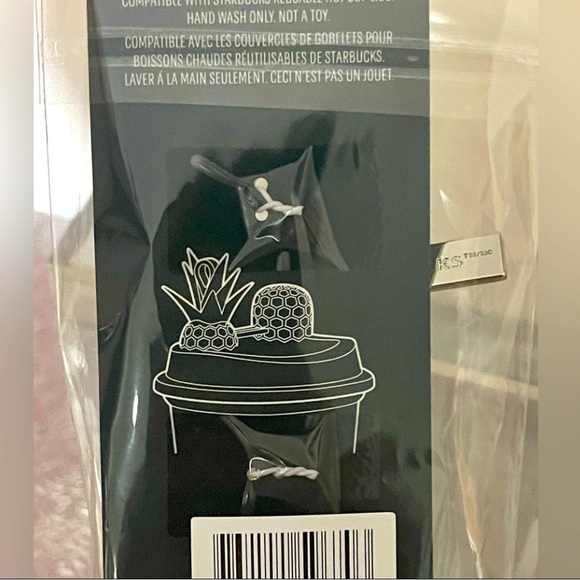 New Starbucks 2024 Pineapple Reusable Hot Cup Lid Stopper & Keychain - Picture 3 of 3
